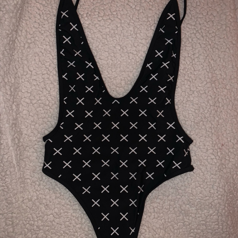 SOLD‼️ Boutine LA Black logo print one piece - Picture 2 of 3